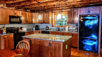 Fridge, microwave, dishwasher, coffee/tea maker