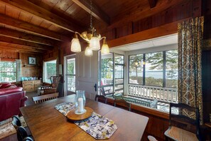 Chimenea y tenis de mesa 