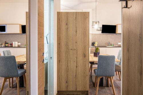 Ferienwohnung "Annabel" mit Bergblick, französischem Balkon & Wi-Fi