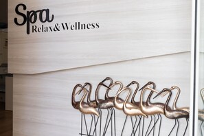 Interior - Holiday Apartment "Saija" with Sea View, Private Veranda and Wi-Fi (Pozzallo)