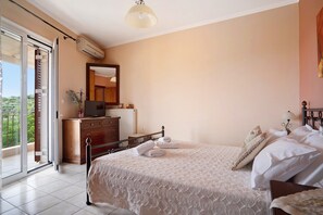 1 غرفة نوم ومكواة/لوح كي وواي فاي مجانًا وملاءات أسرّة