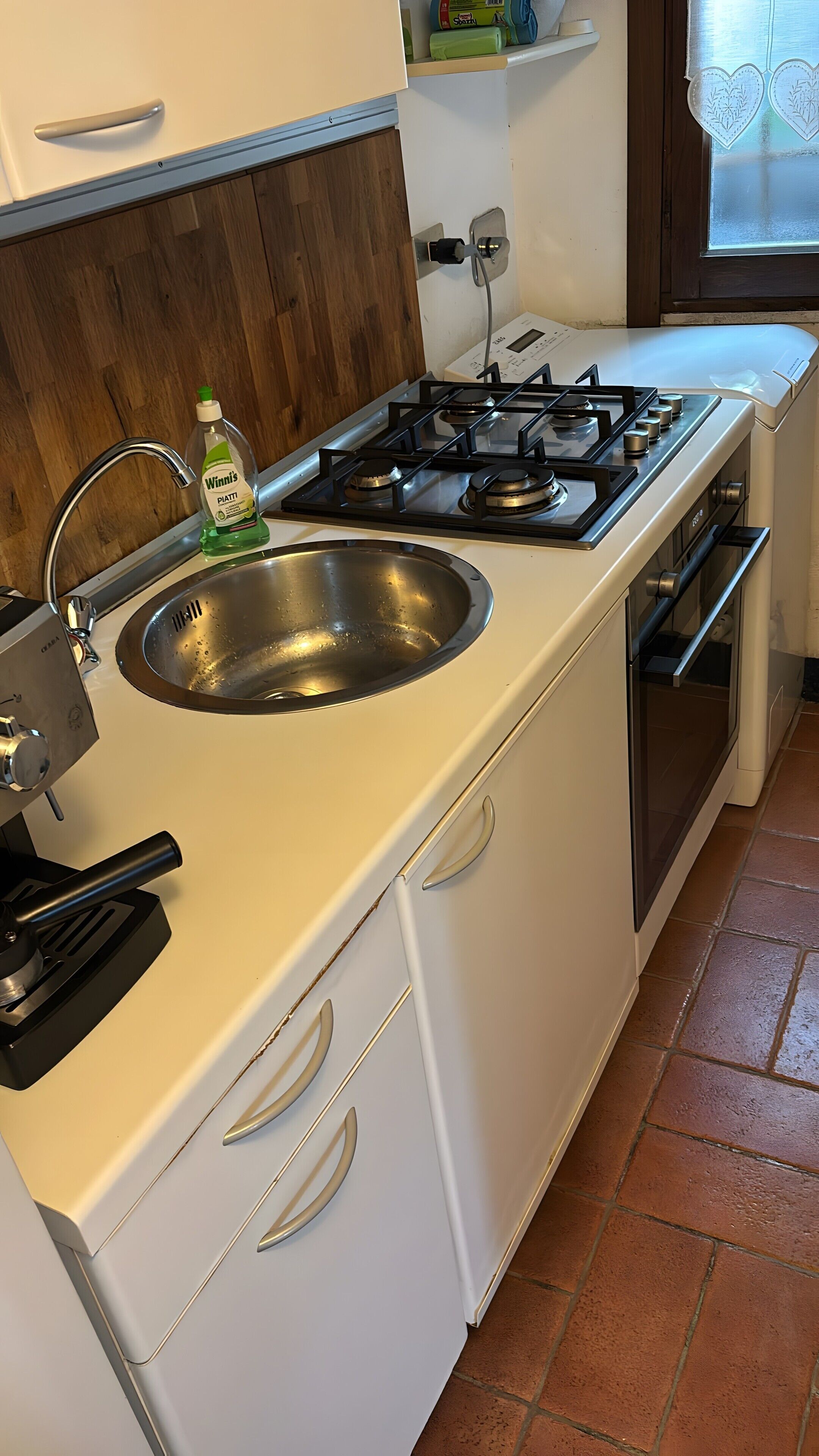 Frigorífic, microones, forn i placa de cuina 