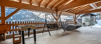 Appartamento di vacanza "Raffreiderhof Apt Fichte" con vista sulle montagne, piscina e Wi-Fi