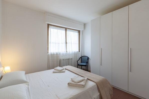 2 habitaciones y ropa de cama