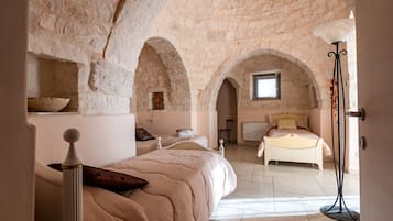 2 Schlafzimmer, BĂŒgeleisen/BĂŒgelbrett, kostenloses WLAN, BettwĂ€sche