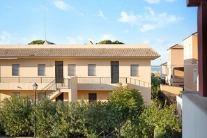 Exterior - Vacation Apartment "Terrazas de Doñana b91a" near the Beach with Pool and Wi-Fi (Sanlúcar de Barrameda)