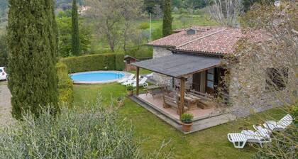 Maison de vacances "Stupendo Rustico in Pietra" avec piscine et Wi-Fi