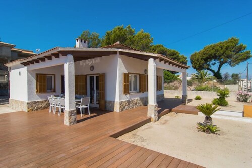 Vacation Home "Anglesos" with Private Terraces, Private Pool & Wi-Fi