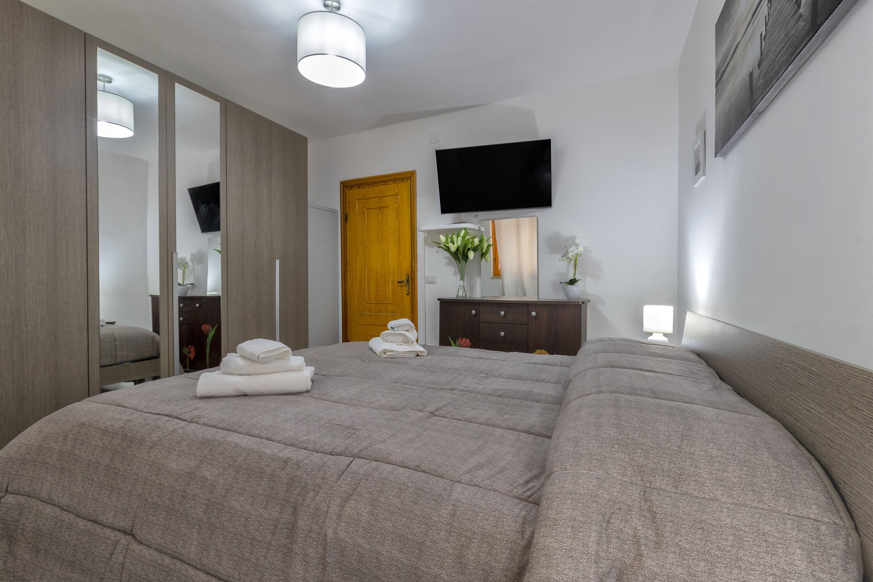 1 chambre, fer et planche à repasser, Wi-Fi gratuit, draps fournis