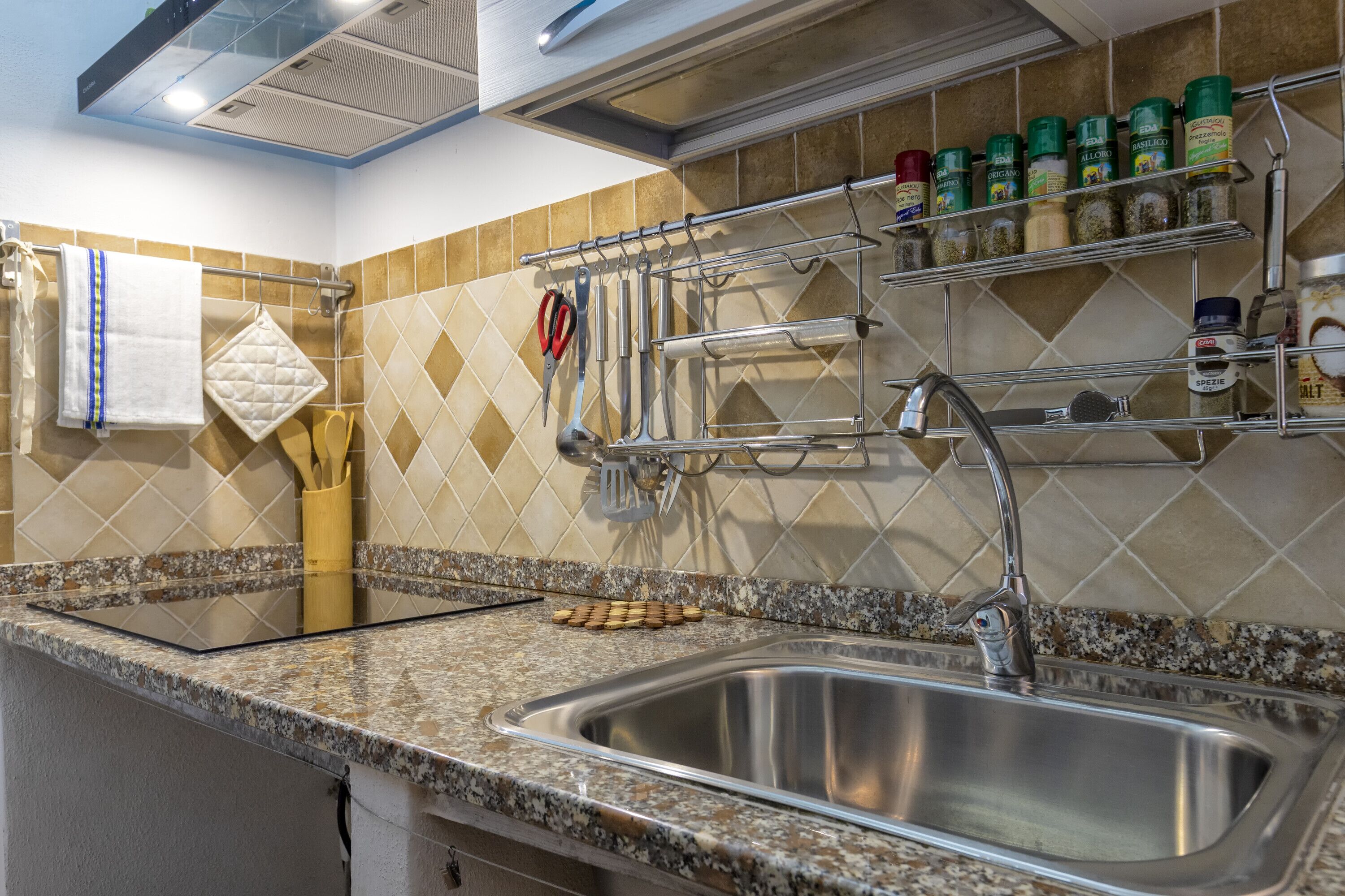 Réfrigérateur, plaque de cuisson