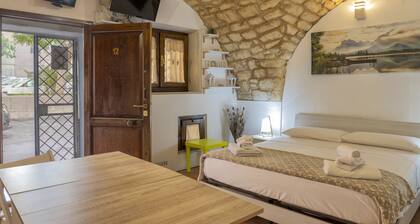 Holiday Home "La Casetta di Pietra" with A/C and Wi-Fi