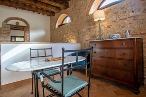 Dining - Clementina-Agriturismo La Valentina with Garden and Wi-Fi (Talamone)