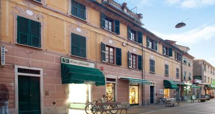 Apartment "Casa Alighieri 2" with Sea View, Private Terrace & Wi-Fi