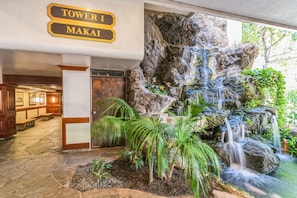 Condo, 1 Bedroom | Property grounds - Deluxe Waikiki Condo Pool View FREE Parking & Wi-Fi (Honolulu)