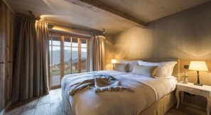 4 bedrooms, free WiFi, bed sheets