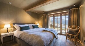 4 bedrooms, free WiFi, bed sheets