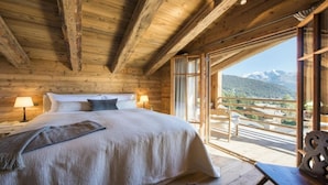 4 bedrooms, WiFi (free), bed sheets - Immaculate 4-bed House in Val de Bagnes (Bagnes)