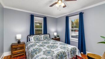 2 bedrooms, iron/ironing board, WiFi, bed sheets