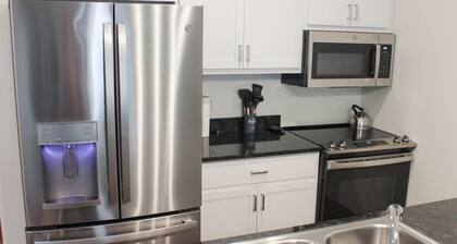 2 Bedroom Apartment Downtown Sun Prairie!