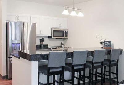 2 Bedroom Apartment Downtown Sun Prairie!