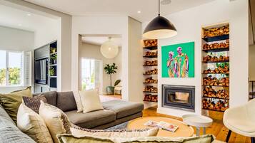 TV, fireplace, offices