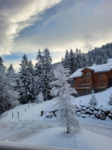 Chalet Courchevel - 14 Persons, 7 Bedrooms 7 Bathrooms, 40m from slopes