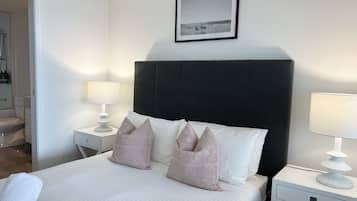 2 bedrooms, iron/ironing board, free WiFi