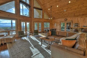 Télévision, livres, espaces bureaux