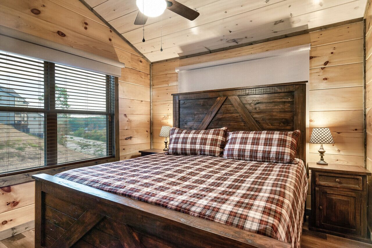 4 室のベッドルーム、アイロン / アイロン台、WiFi (無料)、ベッドシーツ