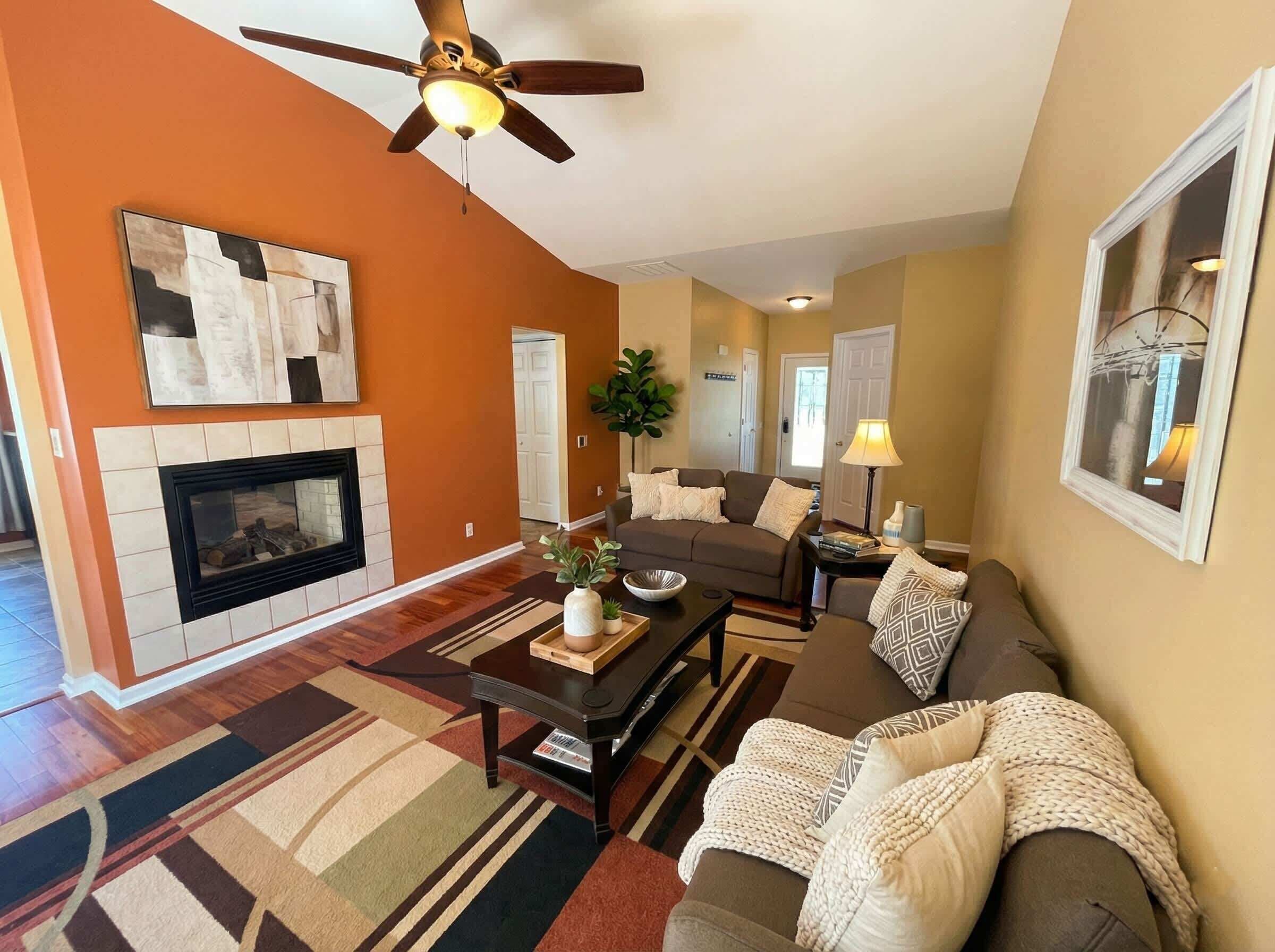 TV, peis og kontorer