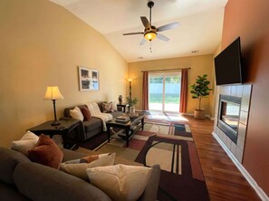 TV, fireplace, offices - Relaxing Ranch Getaway near Christiana Mall & University of Delaware! (Bear)