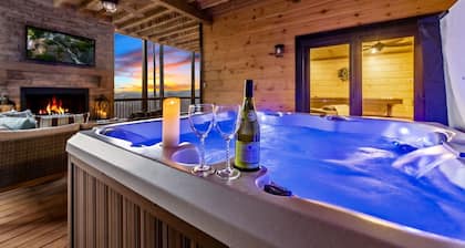 3 Luxe King Suites & Bunk Room, Sleeps 10+
3-State Mountain View GA, NC & TN!