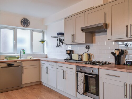 2 bedroom accommodation in Broadstairs