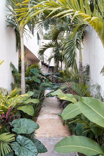 MayaNah Bacalar Condo Hotel