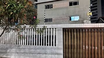 Fachada da propriedade