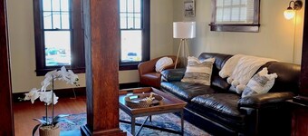 Historic Downtown Flat, No. 2