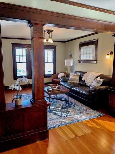 Historic Downtown Flat, No. 2