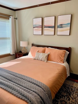 2 bedrooms, WiFi, bed sheets
