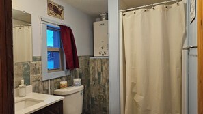 Dusche, Handtücher, Seife, Shampoo