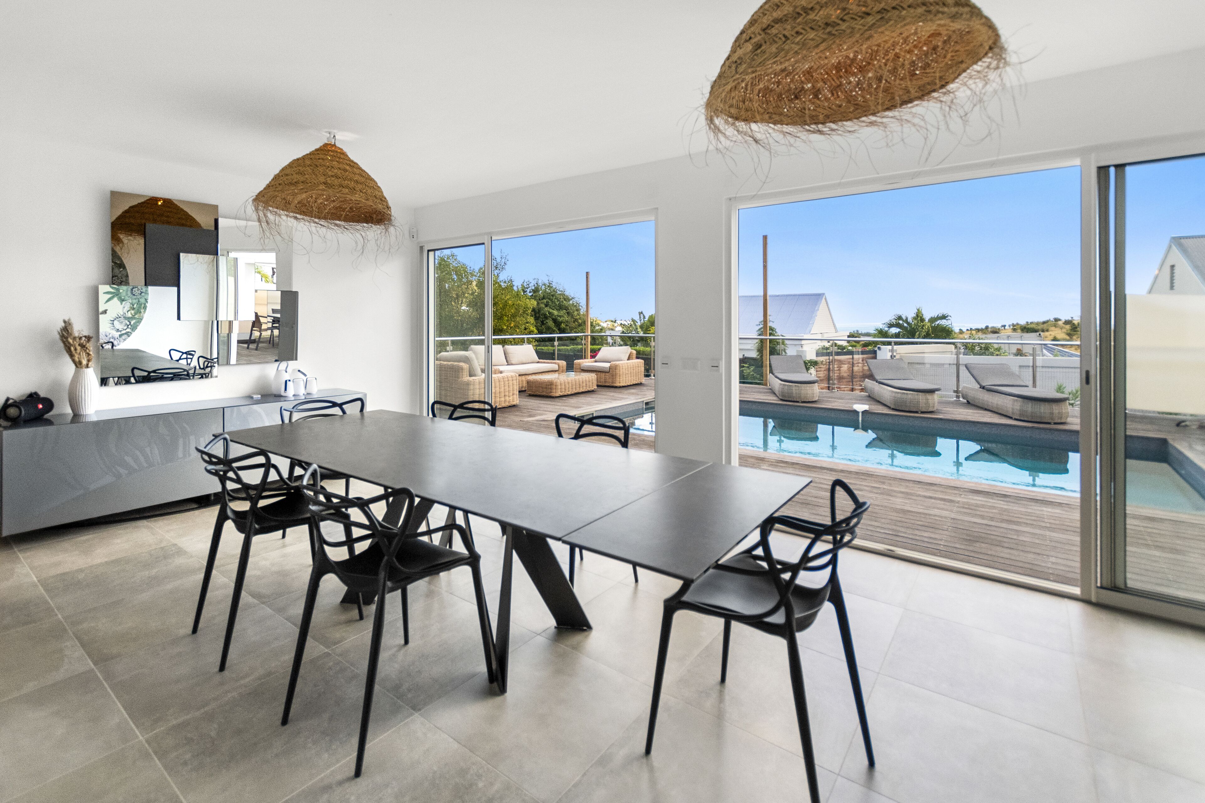 WoW 🤩 Renovated Villa Ocean View! in Orient Bay, Saint Martin