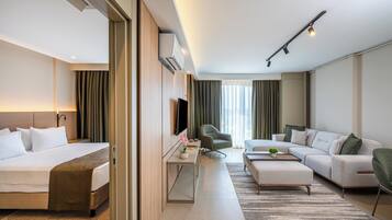 1 Schlafzimmer, hochwertige Bettwaren, Minibar, Zimmersafe