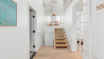 House, Multiple Beds (Barnacle Bill's) | Interior