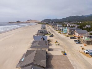 House, Berbilang Katil (Serendipity by the Sea) | Pantai | Di pantai 