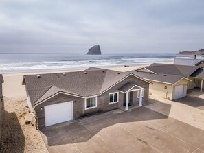 House, Berbilang Katil (Serendipity by the Sea) | Bahagian luar