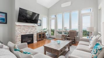 Townhome, Multiple Beds (Nestucca Nest) | Living room