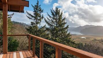 Townhome, Multiple Beds (Pelicans Perch Pacific City) | Balcony