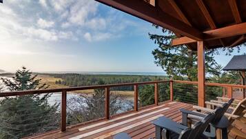 Townhome, Multiple Beds (Pelicans Perch Pacific City) | Balcony