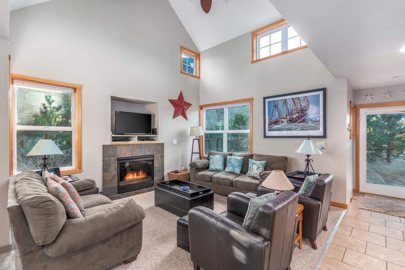 House, Multiple Beds (Treasure Chest) | Living room