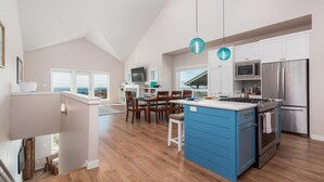 Casa, varias camas (Eagle Townhome) | Cocina privada