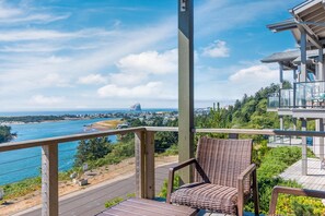 House, Multiple Beds (Eagle Townhome) | Balcony - Eagle Townhome (Pacific City)